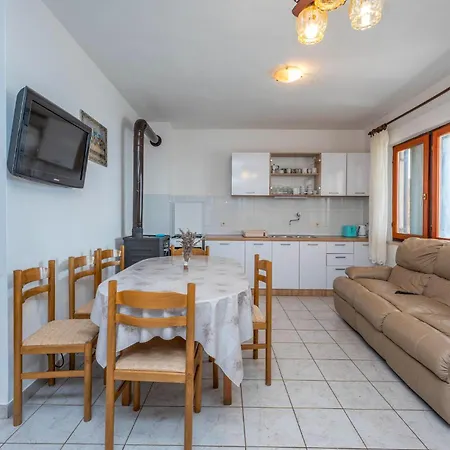 Feriehus 3 Bedroom Lovely In
