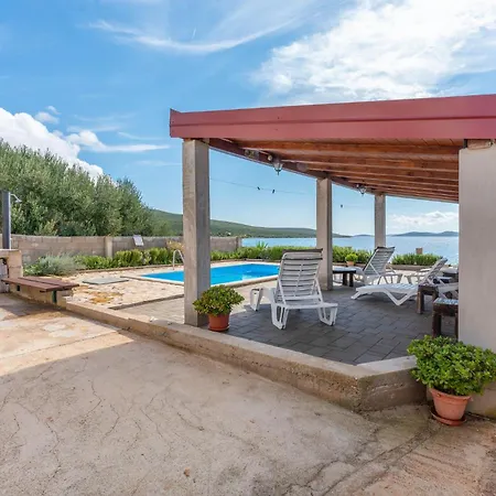 3 Bedroom Lovely In
