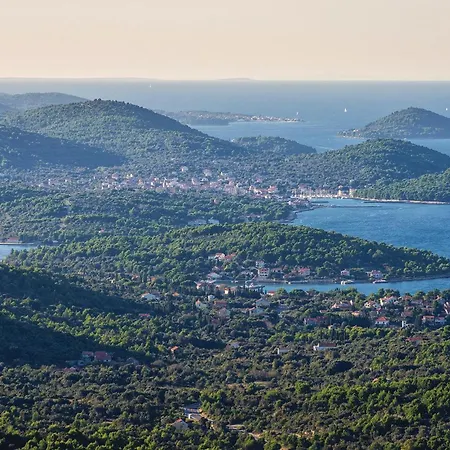 3 Bedroom Lovely In * Dobropoljana