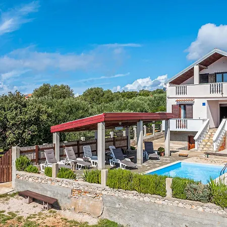 Amazing Home In Dobropoljana With Private Swimming Pool, Can Be Inside Or Outside * Dobropoljana