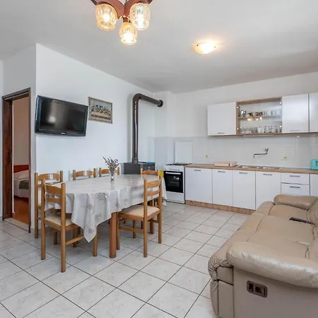 3 Bedroom Lovely In