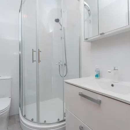 3 Bedroom Lovely In * Dobropoljana