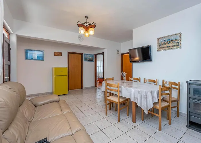 3 Bedroom Lovely In بيت للعطل *
